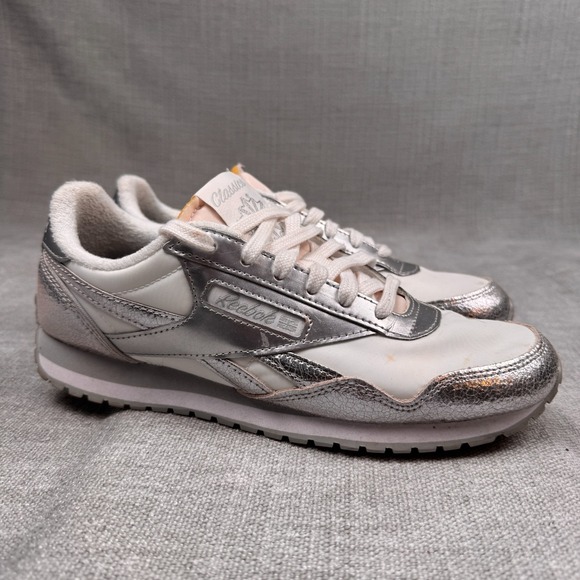 Reebok Shoes - Reebok Women's Classics Sneakers Size 8.5 Dr. Scholl's Insoles Minor Wear